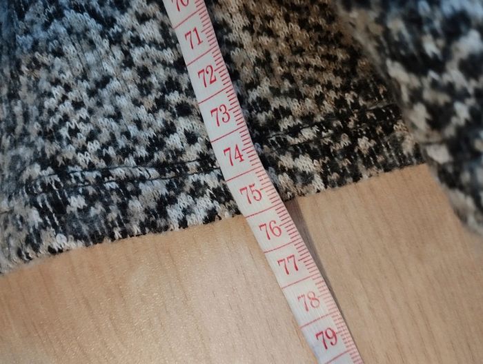 Jupe hiver mi longue imprimé 🐍 Zara taille M - photo numéro 5