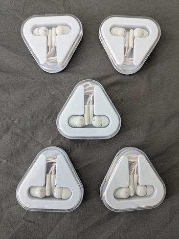 10 Paires écouteurs filaire