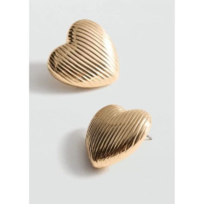Superbes boucles d’oreilles dorées Mango, en forme de cœur texturé. - photo numéro 5