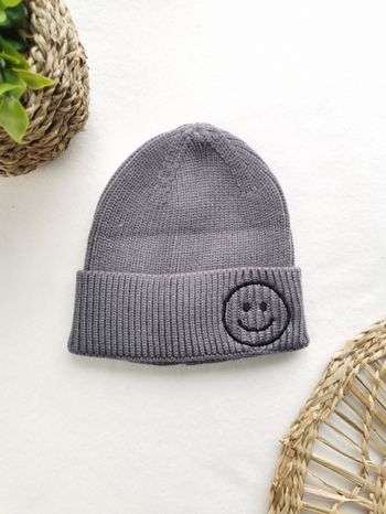 Bonnet smiley gris à revers