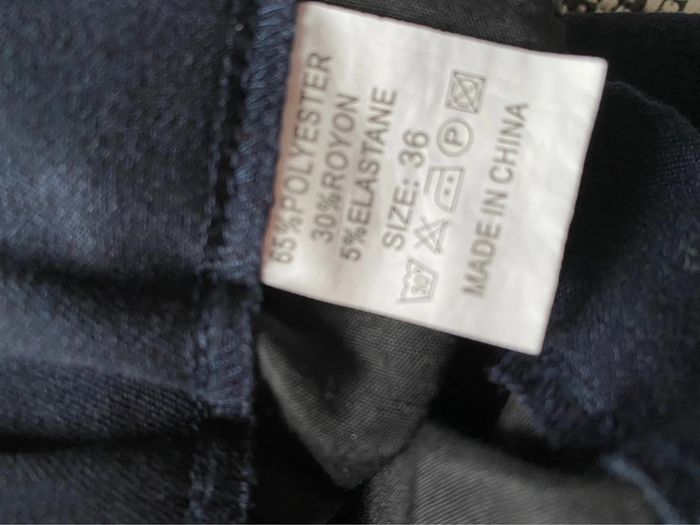 Pantalon marine - photo numéro 4