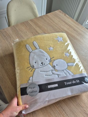 Tour de lit mes petits cailloux