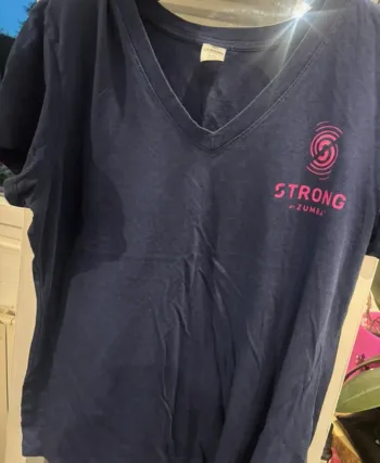 Tee shirt sport femme taille L Strong by Zumba