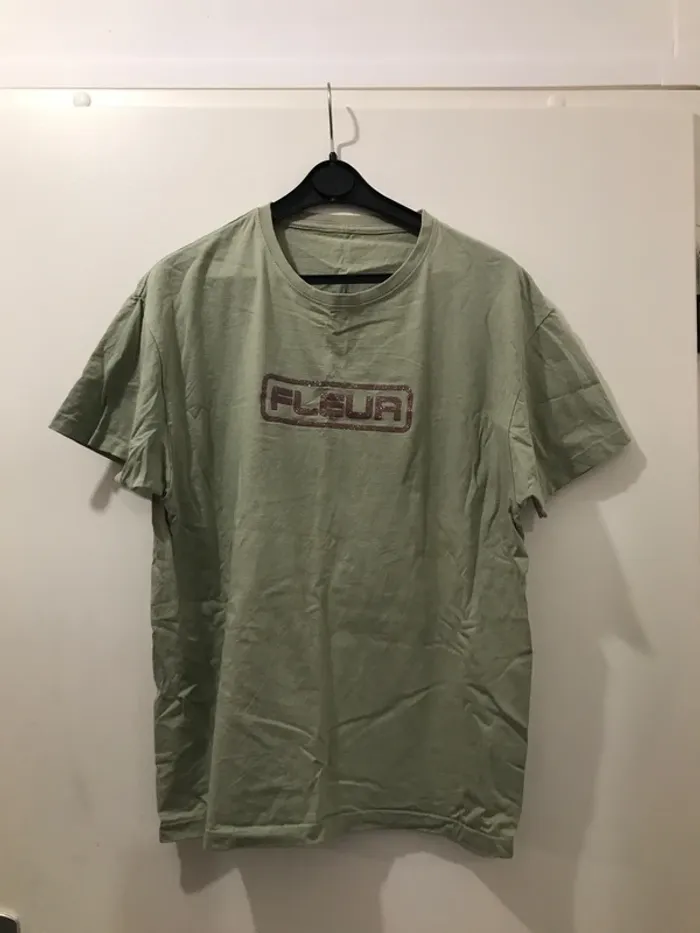 T-shirt fleur imprimer kaki manches courte taille M