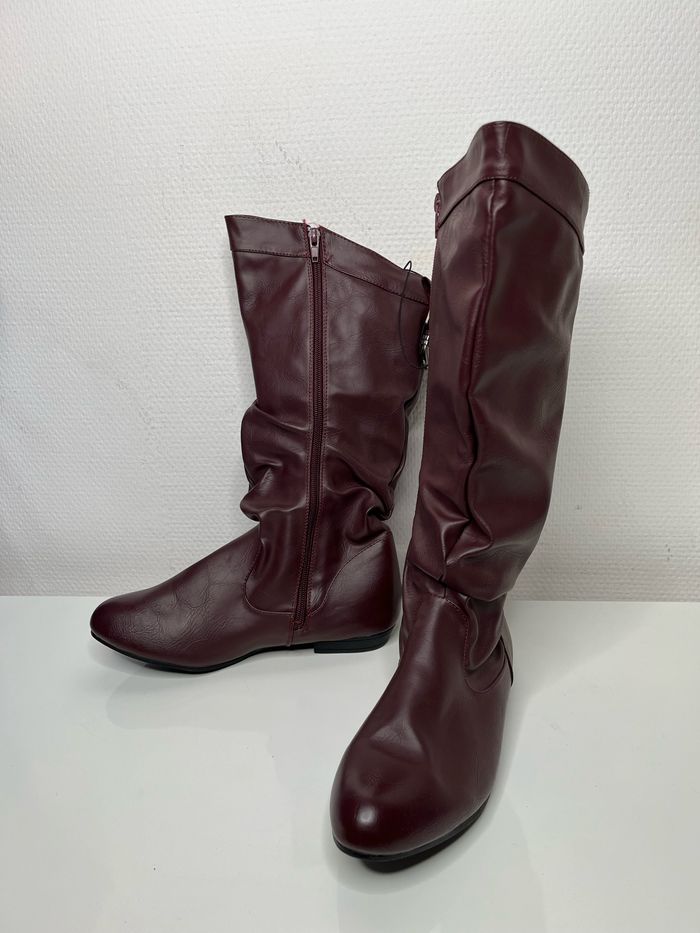 Bottes bordeaux pointure 37 - photo numéro 2