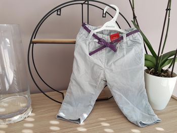 pantalon 12 mois neuf