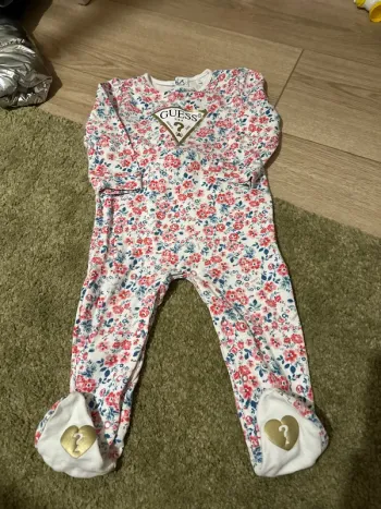 Pyjama guess
