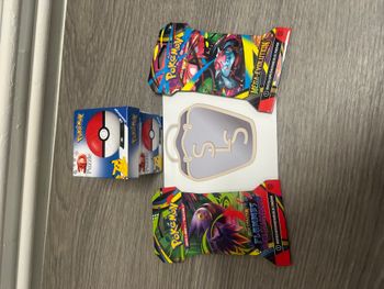 Lot Pokémon, 1 booster ME01 Méga-évolution, 1 booster ME02 Flamme fantasmagorique en français et 1