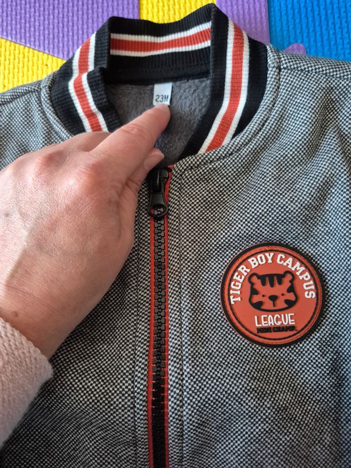 Veste/gilet neuf Carrefour 24m - photo numéro 3