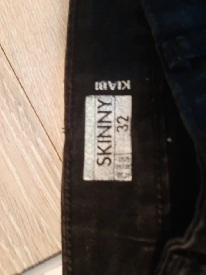 Jean s noir, skinny, Kiabi, taille 32 (12ans), bon état - photo numéro 3