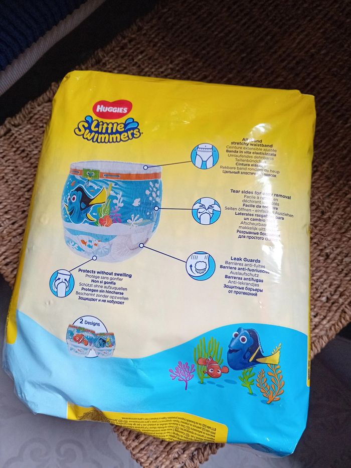 Couches de bain 5-6 Huggies - photo numéro 2