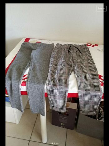 Lot de 2 pantalon filles taille 10 ans  très bon état