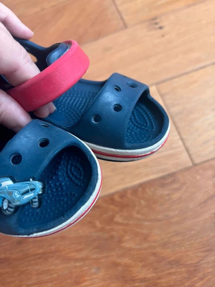 Sandales Crocs T6 22-23 - photo numéro 3