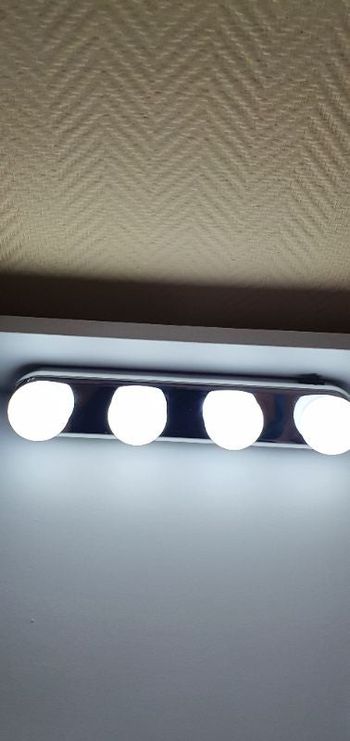 Lumière pour miroir