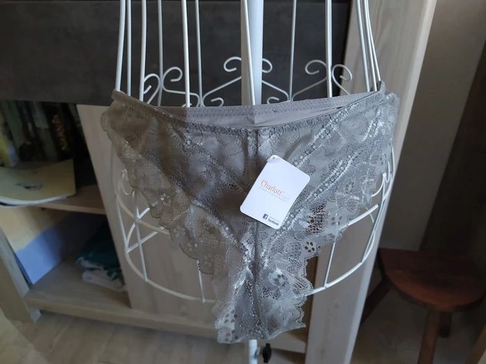 Ensemble neuf soutien gorge et culotte lingerie gris Charlott'Lingerie - photo numéro 3