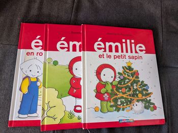 Lot de livres "Emilie"