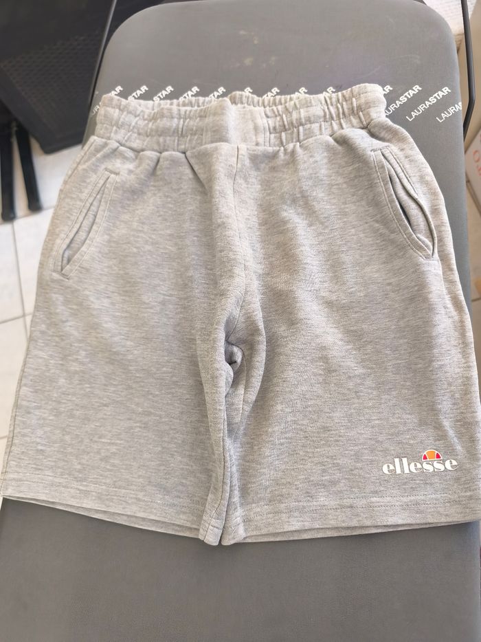 Short Ellesse 13ans