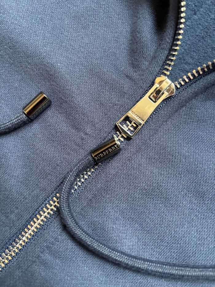 Sweat zip Burberry - photo numéro 2