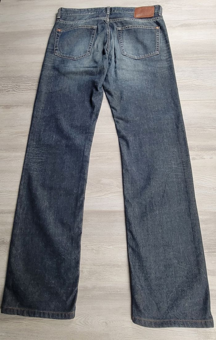 Jean Hugo Boss authentique foncé T33/34 – coupe droite effet vintage – très bon état - photo numéro 5