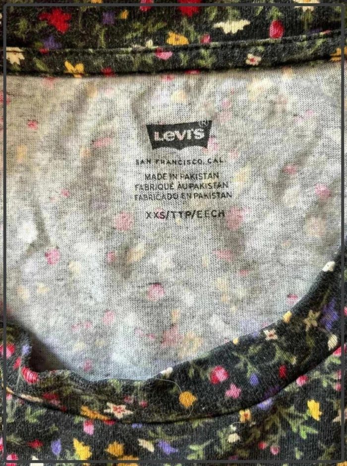 T  shirt  levi's  taille  (12ans) - photo numéro 5