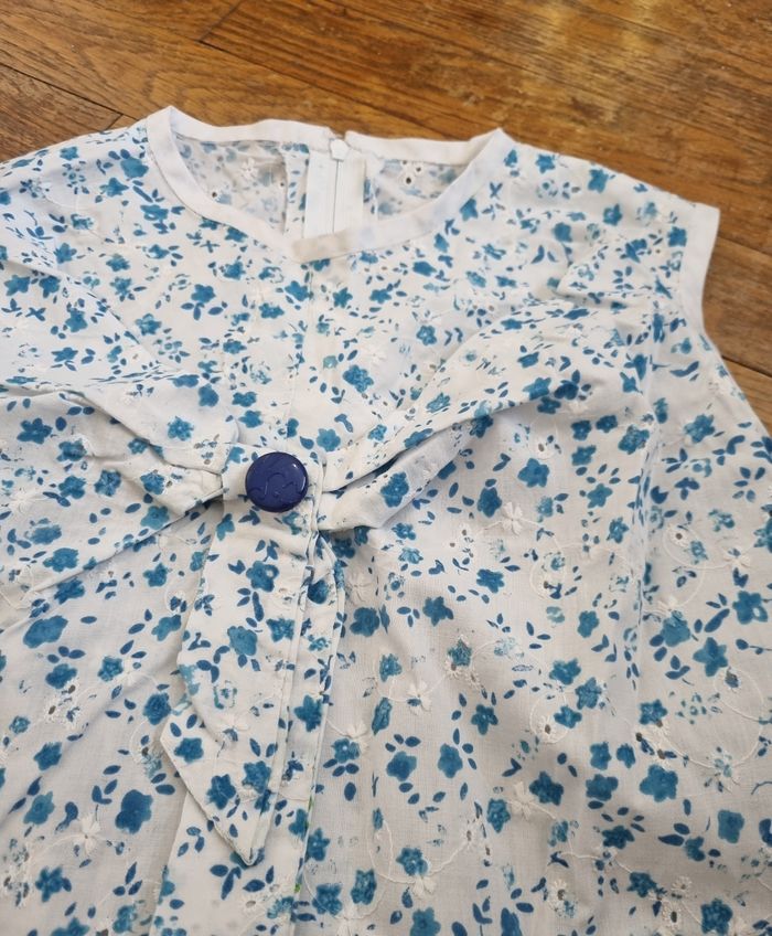robe fille courte blanche imprimé floral bleu taille 6ans - photo numéro 2