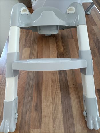 Réducteur wc toilettes avec escalier gris blanc beige