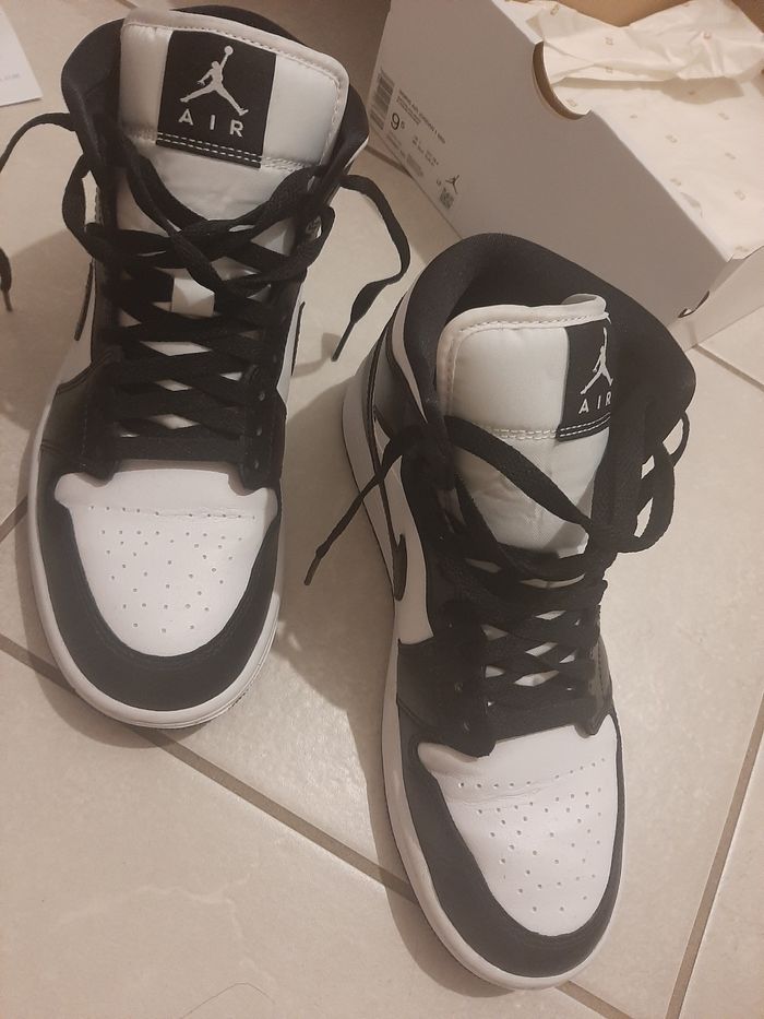 Jordan mid 1 pointure 41 - photo numéro 4