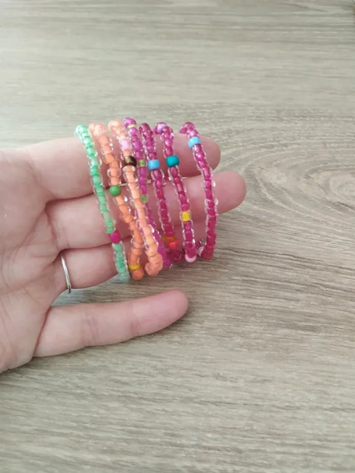 Lot de bracelets en perles enfant - photo numéro 2