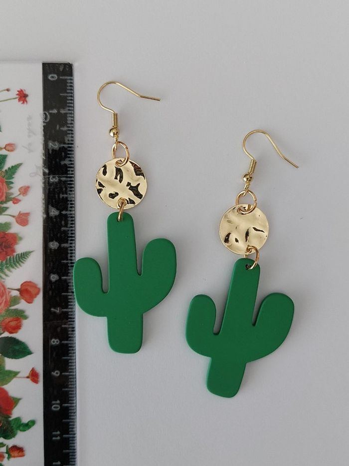 Boucles d'oreilles cactus - acier inoxydable - tendance bohème 🌵 - photo numéro 3