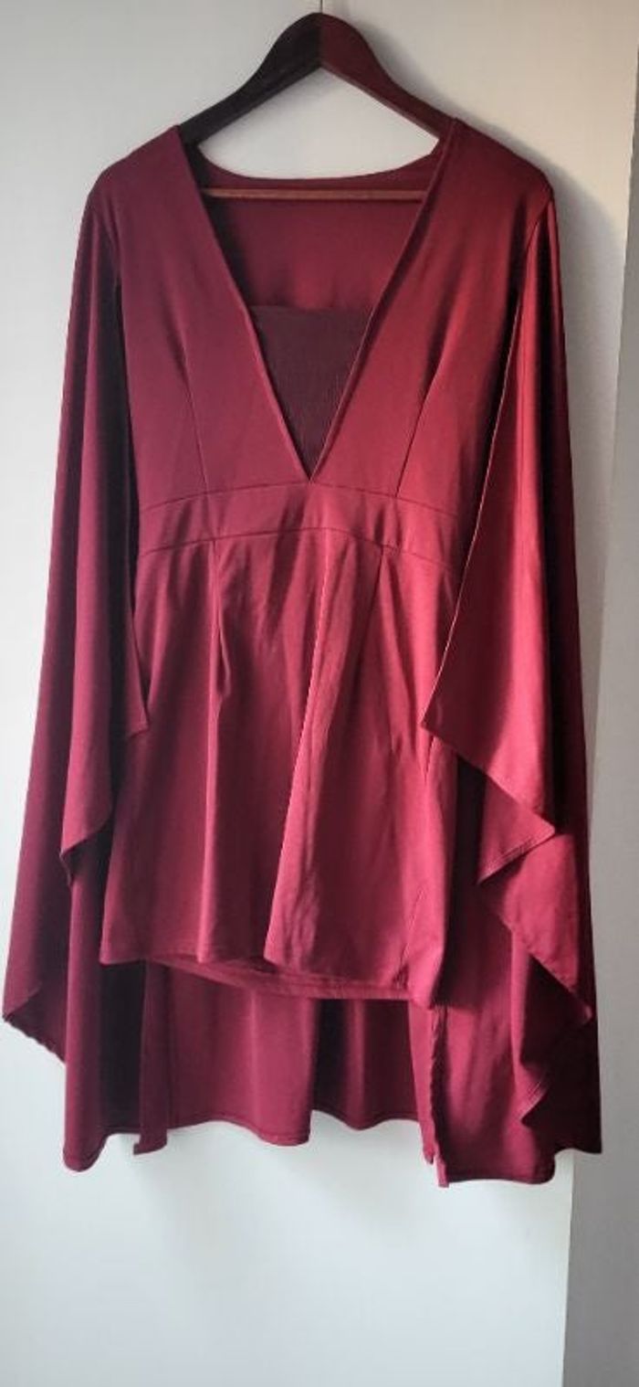 Robe cape bordeaux