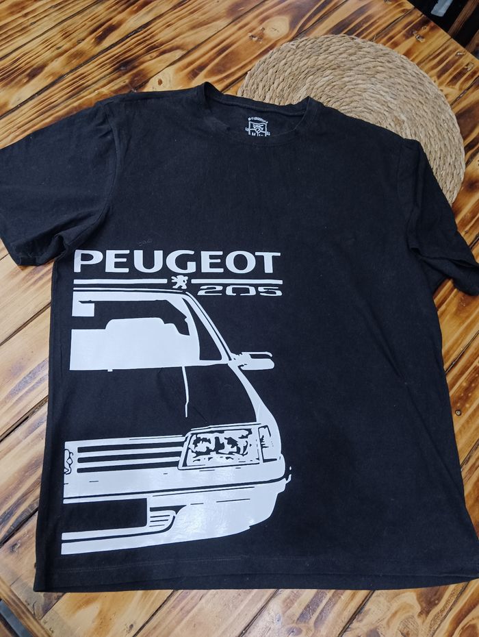 Tshirt personnalisé 205