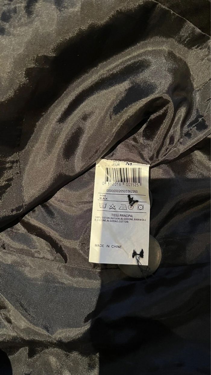 Trench noir - photo numéro 4