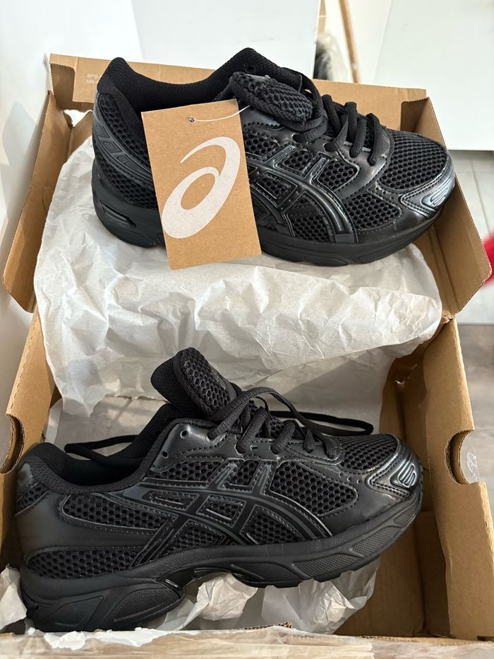 Asics - photo numéro 2