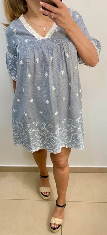 Petite Robe Courte ZARA Rayée Avec Broderie Taille M