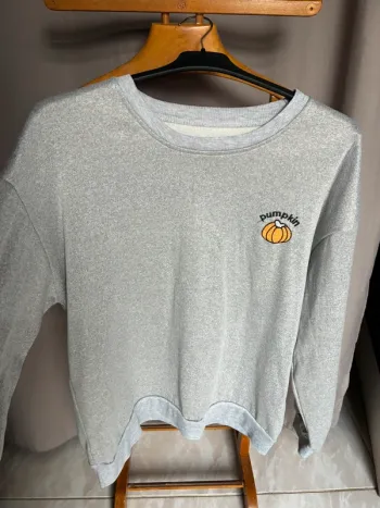 Pull gris taille L