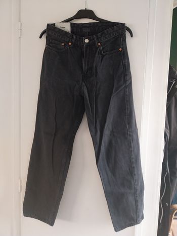 Jeans homme 2 bershka et 1 losse H&M