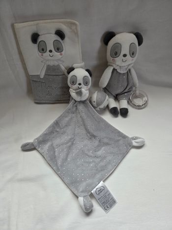 Doudou Panda avec mouchoir - Peluche - Protège carnet de santé- Mots d'enfants