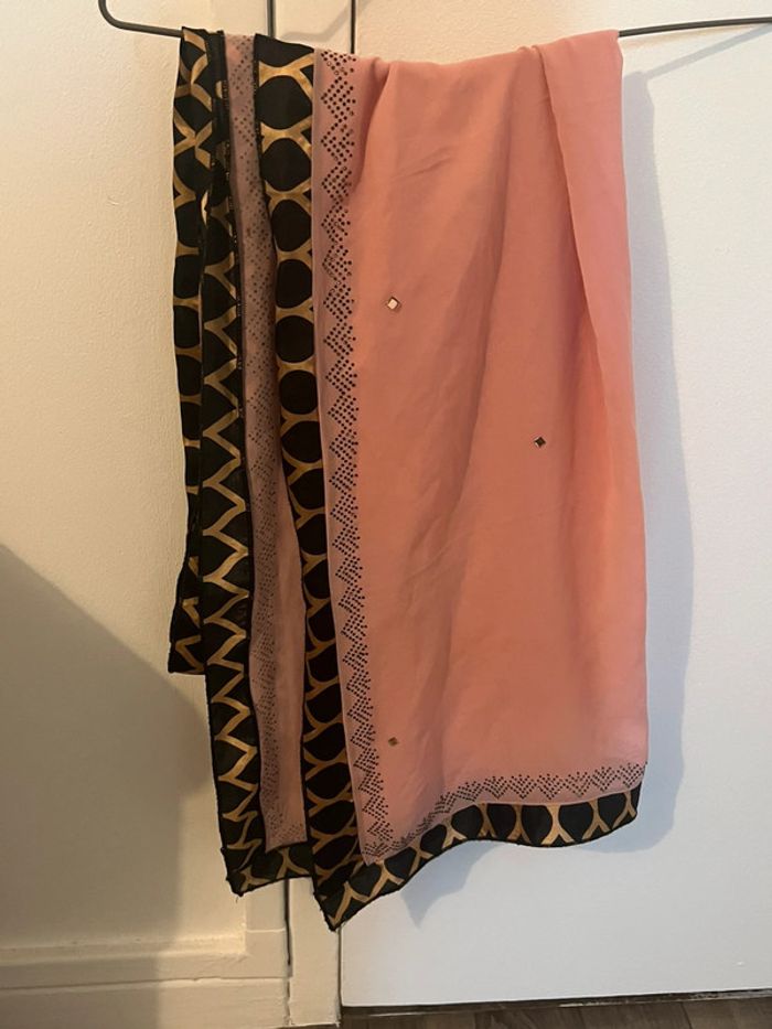 Hijab en soie - photo numéro 3