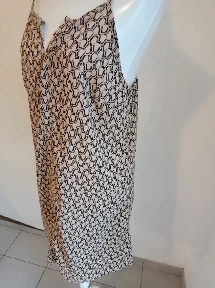 Robe beige taupe et motif fantaisie noir fines bretelles T38/40 - photo numéro 3