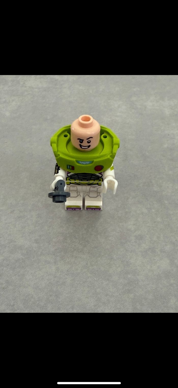 Figurine Lego Buzz Toy story - photo numéro 2