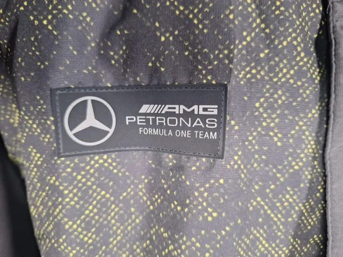 Veste Puma Mercedes AMG Petronas F1 – Édition Équipe avec cagoule intégrée (594) - photo numéro 4