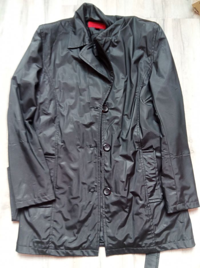 Veste noire imperméable - photo numéro 2