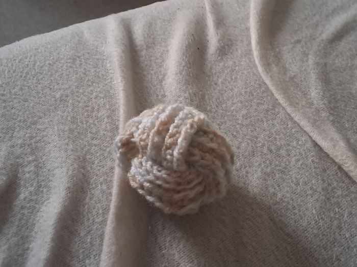 Balle en laine - photo numéro 2