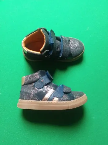 Chaussures taille 20