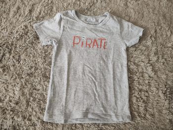 Tee-shirt courtes manches ou maillot de corps taille 4-5 ans