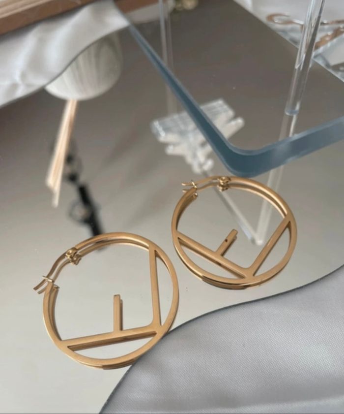 Boucle d’oreille Fendi - photo numéro 2
