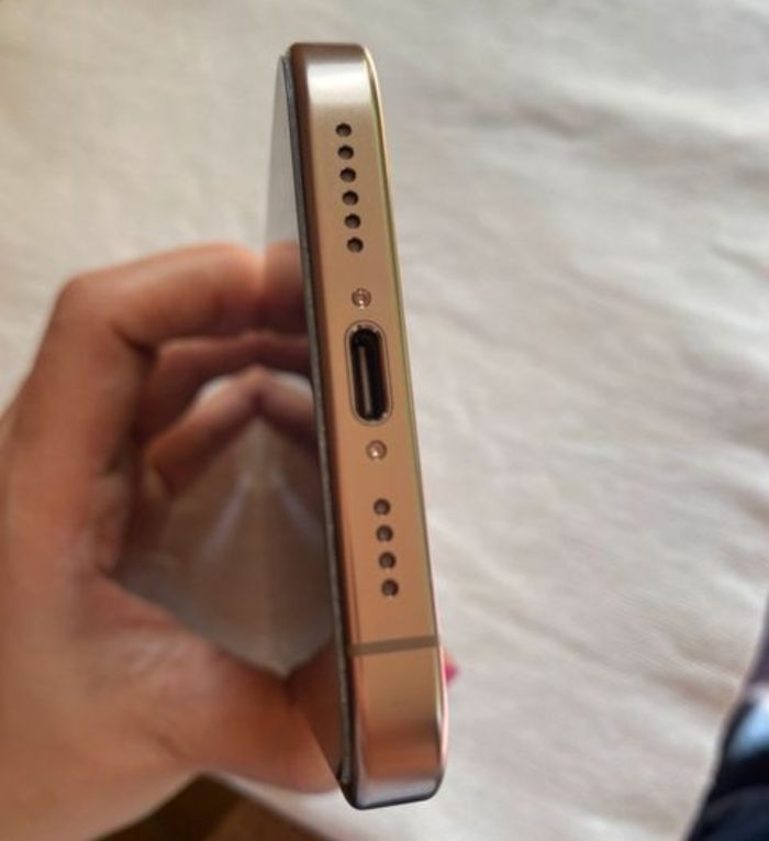 iPhone 16 pro max - photo numéro 4