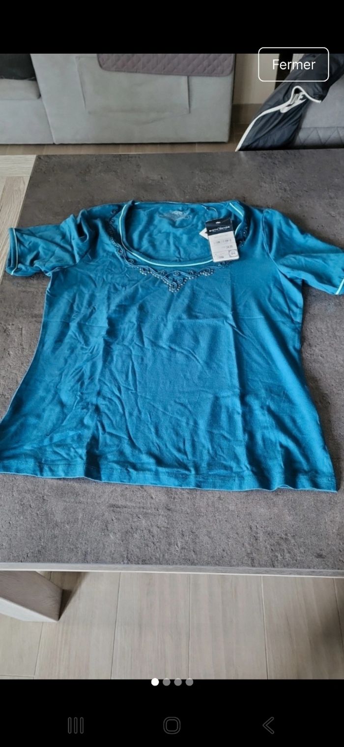 Lot hauts  femme taille 44 - photo numéro 4