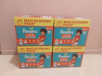 4 Maxi Economic pack de 74 couches culottes pampers pants baby dry.
Nb: 296 couches au total
Envoi rapide et soigné!