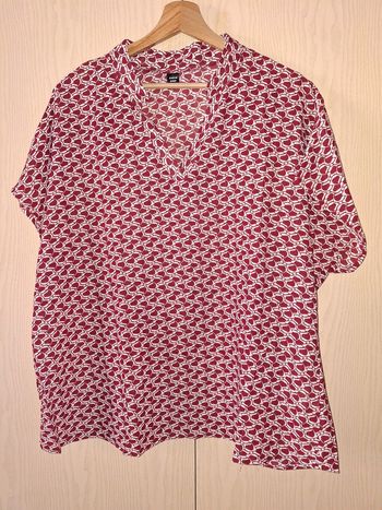 Blouse rouge et blanche taille 1XL